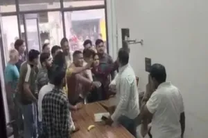 हरियाणा में भाजपा नेता पर जानलेवा हमला : कांच का गिलास तोड़कर आंख में मारा, आंख में लगी गंभीर चोट