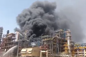 पचपदरा रिफाइनरी में लोकार्पण से 24 घंटे पहले यूनिट में लगी भीषण आग : आसमामन में उठा धुएं का गुबार, कल पीएम मोदी करेंगे उद्घाटन