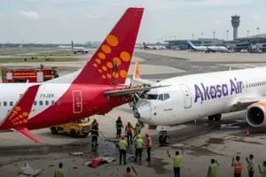 दिल्ली एयरपोर्ट पर बड़ा हादसा टला: Akasa और SpiceJet के विमानों में टक्कर, सभी यात्री और क्रू मेंबर सुरक्षित