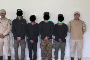 मणिपुर में सुरक्षाबलों को बड़ी कामयाबी: चार उग्रवादी गिरफ्तार, मोबाइल हैंडसेट और आधार कार्ड सहित हथियारों को जब्त