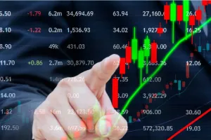 विदेशों से मिले सकारात्मक संकेतों के बीच घरेलू शेयर बाजारों में तेजी, सेंसेक्स में 600 अंक की बढ़त, इन शेयरों पर रखें नजर