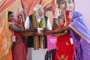 पीएम मोदी का वाराणसी दौरा बनेगा ‘नारी शक्ति’ का महोत्सव : 50 हजार महिलाएं करेंगी स्वागत, इन मुद्दों पर चर्चा संभव