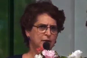 असम विधानसभा चुनाव : प्रियंका गांधी का राज्य सरकार पर निशाना, बिस्वा सरकार की नीतियों और कार्यशैली पर उठाए सवाल, संस्कृति और जनता की ताकत को बचाना कांग्रेस की लड़ाई