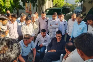 एंबुलेंस कर्मचारियों की जल्द बहाली का आश्वासन, राठौड़ ने अधिकारियों से की वार्ता 