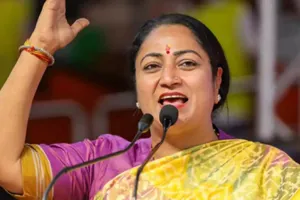 दिल्ली में महिलाएं बेफिक्र होकर करें सफर : हर बस में काम करेगा पिंक कार्ड, रेखा गुप्ता ने अफवाहों और दावों को किया खारिज