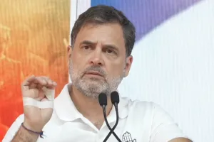 राहुल गांधी का भाजपा पर निशाना : दिल्ली से तमिलनाडु पर शासन करना चाहती है भाजपा, बोले- तमिलनाडु में चाहते है ऐसा मुख्यमंत्री, जो केंन्द्र के आदेशों पर चले