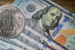 शुरूआती कारोबार में रुपया 31 पैसे लुढ़का, 93.75 प्रति डॉलर पर पहुंचा