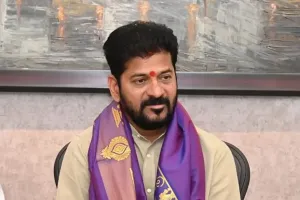 सीएम रेड्डी ने जताया आरटीसी के चालक शंकर की मौत पर शोक : मदद का दिया आश्वासन, परिवार को शक्ति और साहस मिलने की प्रार्थना की