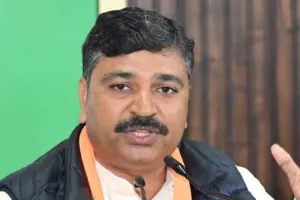 जयपुर में पेयजल समस्या पर विपक्ष का हमला : नेता प्रतिपक्ष टीकाराम जूली ने राज्य सरकार पर साधा निशाना, कहा-  जयपुर में लोग सीवरेज का पानी पीने को मजबूर