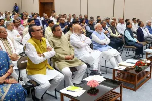 पीएम मोदी की अध्यक्षता में हुई मंत्रिपरिषद की बैठक, बोले- पीछे मुड़कर देखने का नहीं है समय, विकास कार्यो में लाए तेजी
