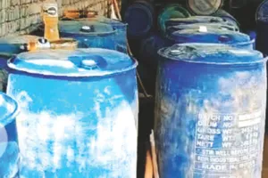 20 हजार लीटर पेट्रोलियम पदार्थ जब्त, होटल और ढाबों के पीछे अवैध भंडारण का लम्बे समय से चल रहा खेल