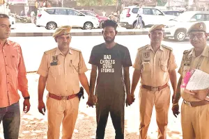 पुलिस की कार्रवाई : चोरी के जेवर के साथ नकबजन गिरफ्तार, वारदात में प्रयुक्त चोरी की बाइक जब्त