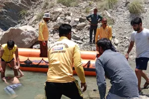 पानी से भरी खदान में दो चचेरे भाई डूबे : दोनों की हुई मौत, जानें पूरा मामला 