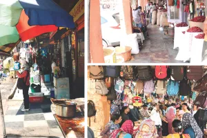 जयपुर की सड़कों पर व्यवस्था लाचार, फुटपाथ पर कब्जा : पैदल चलने वाले राहगीरों के बने बरामदे चढ़े अतिक्रमण की भेंट, जान जोखिम में डालकर सड़क पर चलने को मजबूर
