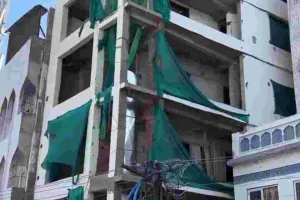 नगर निगम की कार्रवाई : दरगाह गेट नंबर तीन के पास अवैध निर्माण सीज, लंगरखाना क्षेत्र में अवैध बहुमंजिला निर्माण पर सीलिंग