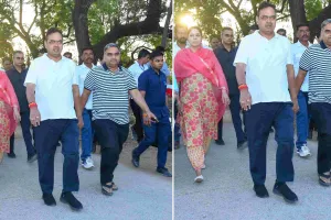  मुख्यमंत्री भजनलाल शर्मा ने बंबोरी गांव में पैदल भ्रमण कर ग्रामीणों से किया संवाद, स्वास्थ्य सुविधाओं और स्वरोजगार योजनाओं की ली जानकारी