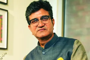 प्रसून जोशी प्रसार भारती के चेयरमैन नियुक्त : मंत्रालय ने जारी किया आधिकारिक बयान, कहा- वह एक विशिष्ट रचनात्मक पेशेवर, साहित्य, सिनेमा और सार्वजनिक संचार के क्षेत्रों में दिया व्यापक योगदान