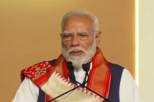 कर्नाटक में शासन व्यवस्था सत्ताधारी पार्टी में गुटबाजी के आगे लाचार : आंतरिक सत्ता संघर्षों एवं नेतृत्व अनिश्चितता से जूझ रही सरकार, मोदी ने कहा- सत्ता समीकरण बदलने के लिए पुराने सहयोगियों को धोखा देती है कांग्रेस