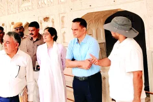मुख्य सचिव वी.श्रीनिवास ने किया आमेर महल का निरीक्षण, पर्यटकों की बढ़ती संख्या को देखते हुए दिए विकास के निर्देश