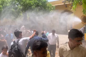 गर्मी में पर्यटकों को राहत: हवामहल में पानी की फुहारों से मिली ठंडक, पर्यटकों ने सराहा इंतजाम