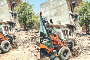 आठ बीघा भूमि पर अवैध कॉलोनी बसाने का प्रयास विफल, मॉडल टाउन में सड़क से हटाया अतिक्रमण