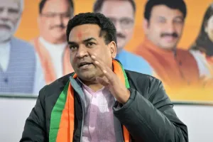 ऊर्जा बचत के लिए दिल्ली सरकार का बड़ा कदम : ईवी कार से पहुंचे सचिवालय कपिल मिश्रा, वर्क फ्रॉम होम पर दिया जोर