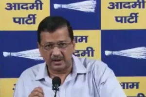 पेपर लीक मामला: केजरीवाल ने केंद्र सरकार को घेरा, जेन-जी से किया सड़कों पर उतरने का आह्वान