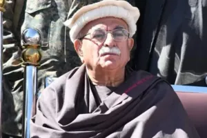 आर्थिक संकट के बीच पाकिस्तानी विपक्षी नेता अचकज़ई का बड़ा ऐलान: अफगानिस्तान के साथ बातचीत का किया आह्वान, बोले-पड़ोसी देश के साथ तनावपूर्ण संबंध राजनीतिक और आर्थिक समस्याओं की जड़