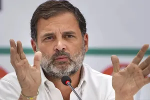 मुख्यमंत्री पद की चर्चा तेज : राहुल गांधी ने केरल कांग्रेस नेताओं से की फोन पर बात, सीधे बात करने से नेता हैरान