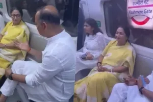 'मेट्रो मंडे' की शुरुआत: दिल्ली की सीएम रेखा गुप्ता ने किया मेट्रो और डीटीसी बस का सफर, दिया ईंधन बचत का संदेश  