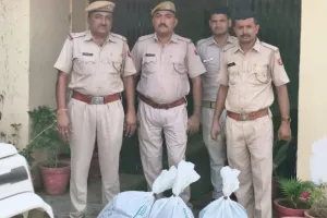ट्रैवल्स बस से 4 करोड़ के सोने-चांदी के आभूषण बरामद, तीन व्यक्ति गिरफ्तार