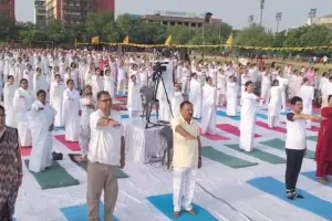 अंतर्राष्ट्रीय योग दिवस पर वैशाली नगर में विशाल योग व राजयोग ध्यान कार्यक्रम, देवनानी रहे मौजूद
