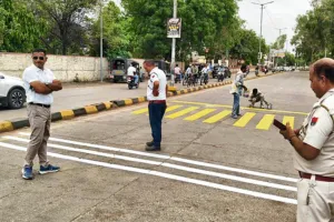 असर खबर का : यातायात विभाग की त्वरित कार्रवाई, जेब्रा लाइन बनी, वाहन चालकों को मिली राहत