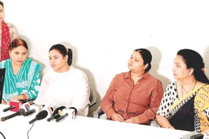 मोमोज कार्ट संचालिका बोली- हादसे के बाद रोजी-रोटी पर संकट