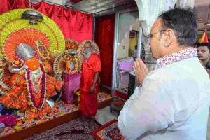 मुख्यमंत्री भजनलाल शर्मा ने त्रिपोलिया बालाजी मंदिर में की पूजा-अर्चना
