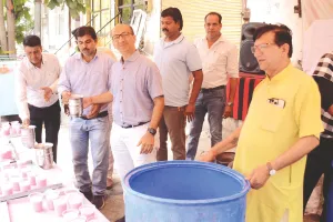 निर्जला एकादशी : मान-मनुहार के साथ शरबत, मिल्क रोज, गन्ने का ज्यूस पिलाया