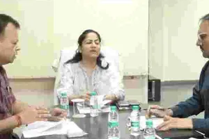शिवांगी स्वर्णकार ने किया राजस्थान संपर्क पोर्टल केंद्र का निरीक्षण, कॉल सेंटर एग्जीक्यूटिव्स के कार्य की सराहना की