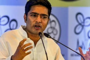 अभिषेक बनर्जी को बड़ी राहत: कलकत्ता हाई कोर्ट ने 'हस्ताक्षर जालसाजी' मामले में गिरफ्तारी पर 21 दिनों की लगाई रोक, दो सप्ताह बाद होगी अगली सुनवाई