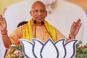 पीलीभीत में गरजे योगी, बोले- कांग्रेस और सपा ने की सालों तक पाकिस्तान और बंगलादेश से विस्थापित हिंदुओं उपेक्षा, अखिलेश यादव पर साधा निशाना