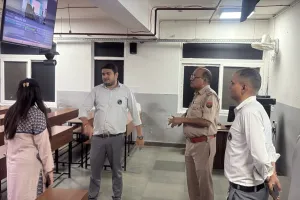 गौतमबुद्धनगर में सुरक्षा मानकों पर प्रशासन सख्त: 66 कोचिंग सेंटरों की जांच, 9 पर लगा ताला