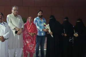 हाजियों की दूसरी फ्लाइट पहुंची जयपुर: जद्दा से लौटे 428 जायरीन, एयरपोर्ट पर हुआ गर्मजोशी से स्वागत