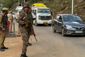 कश्मीर में बड़ा हादसा : पुराने बम के फटने से युवक की मौत, सुरक्षा एजेंसियां सतर्क