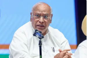 बच्चों का फिर शोषणकारी मजदूरी में लौटना चिंताजनक : इस बुराई के उन्मूलन के लिए सामूहिक प्रयासों की जरूरत, खड़गे बोले- बच्चों को शोषण से बचाने की जिम्मेदारी सबकी
