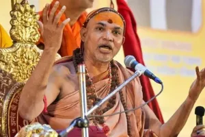 शंकराचार्य अविमुक्तेश्वरानंद का बड़ा बयान: जो सरकार गाय को राष्ट्रमाता नहीं मानती उसे सत्ता से हटाने की जरूरत, बोले- योगी आदित्यनाथ संत नहीं, राजनेता