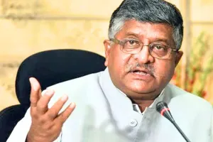 रविशंकर प्रसाद का कांग्रेस पर तीखा हमला: सरकार नौजवानों के उज्जवल भविष्य के लिये समर्पित, अराजकता फैलाना चाहते हैं राहुल गांधी 