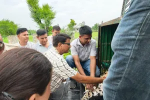 शराब की दुकान में घुसे लेपर्ड का सफल रेस्क्यू, वन विभाग ने ट्रेंकुलाइज कर सुरक्षित पकड़ा 