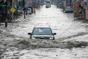 हरियाणा-एनसीआर और दिल्ली में मानसून सक्रिय : बारिश से तापमान में गिरावट, गरज-चमक के साथ बौछारें पड़ने की संभावना