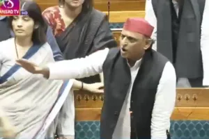 नीट मुद्दे पर सदन में वक्तव्य दे मोदी : पेपर लीक छात्रों का मुद्दा, अखिलेश बोले- बेटियों के साथ बर्बरता गंभीर बात