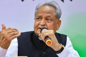 पूर्व सीएम अशोक गहलोत ने भाजपा सरकार पर बोला हमला, कहा- भाजपा सच पर बुलडोजर चला रही है