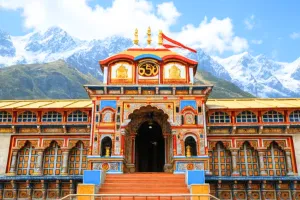 अब बद्रीनाथ मंदिर में दान राशि में हेरफेर के आरोप : जांच समिति गठित, कर्मचारियों से मांगा स्पष्टीकरण